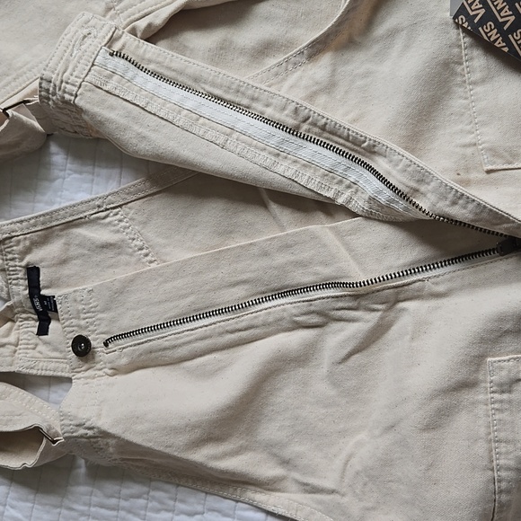 Vans Cotton Stryker Overalls Women Workwear Inspired Patches Cream New 102025 - Picture 8 of 13
